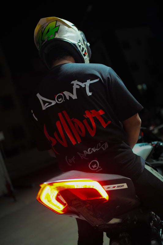 DONT PULLOUT (OF RACES) - Tee